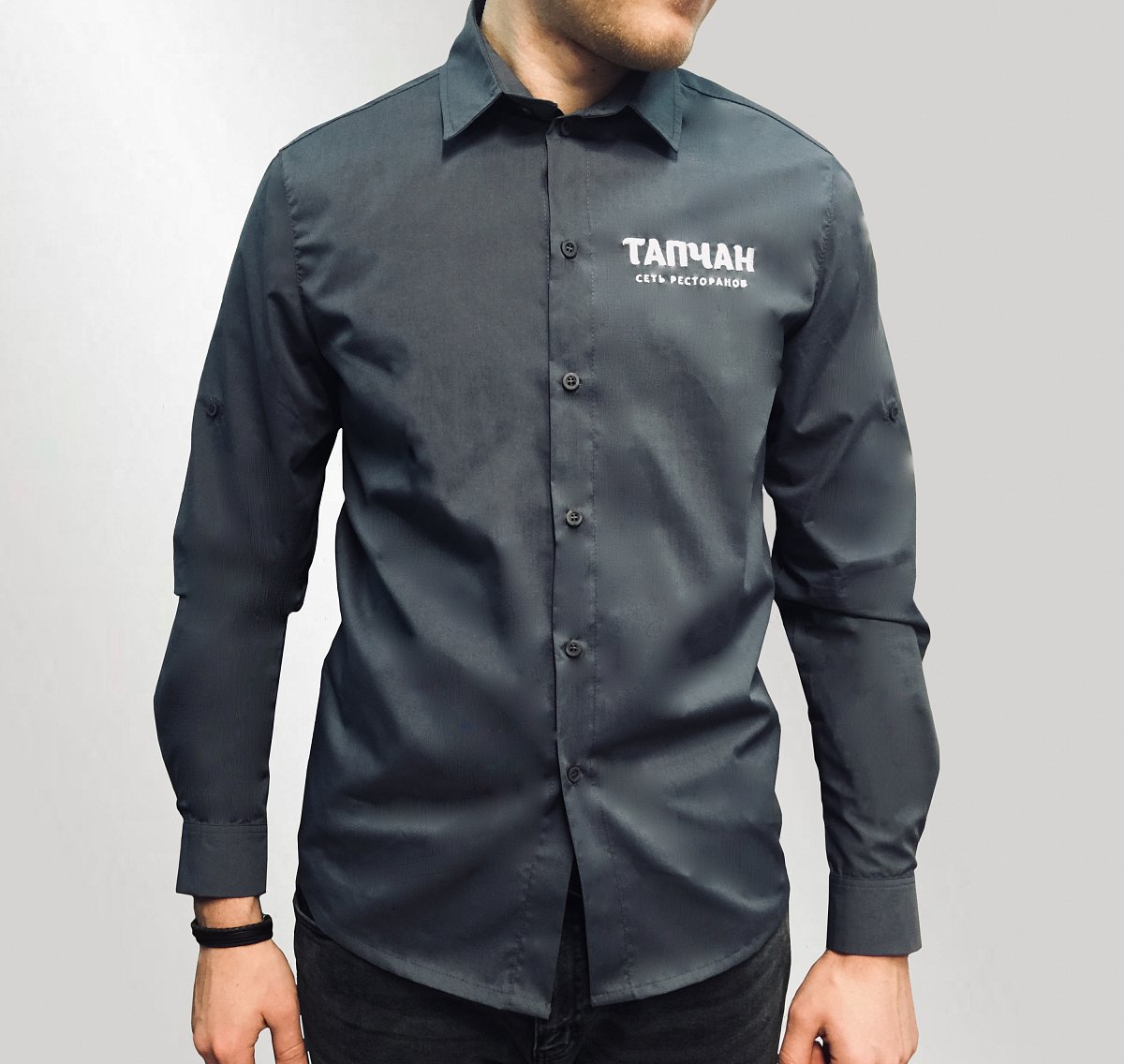 Пошив рубашек - пример модели мужская рубашка с брендированием